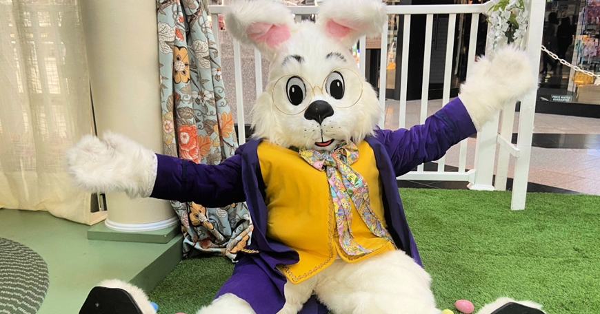 Easter Bunny at the Antelope Valley Mall Easter Bunny at the Antelope Valley Mall