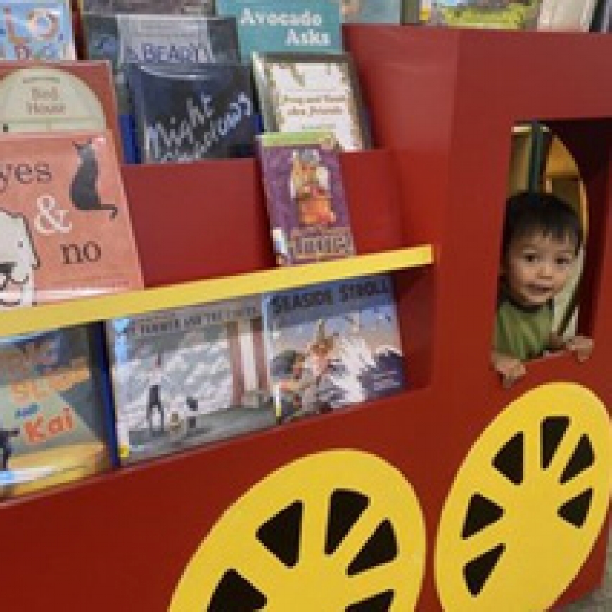 Bilingual Storytime Followed by Books and Barks