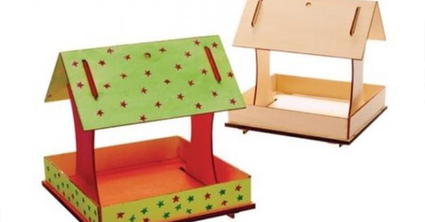 Make Your Own Bird Feeder Make Your Own Bird Feeder