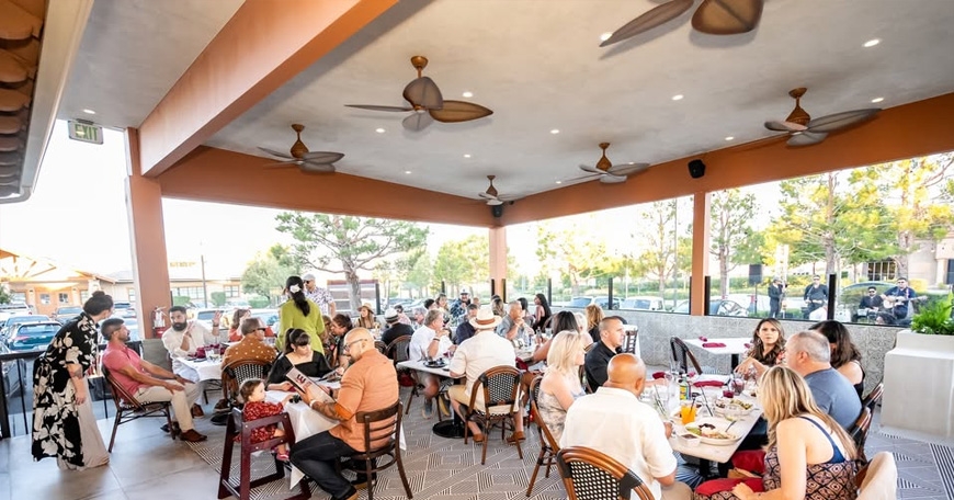 Live Music Feat. Jazz Moves Live Music Feat. Jazz Moves